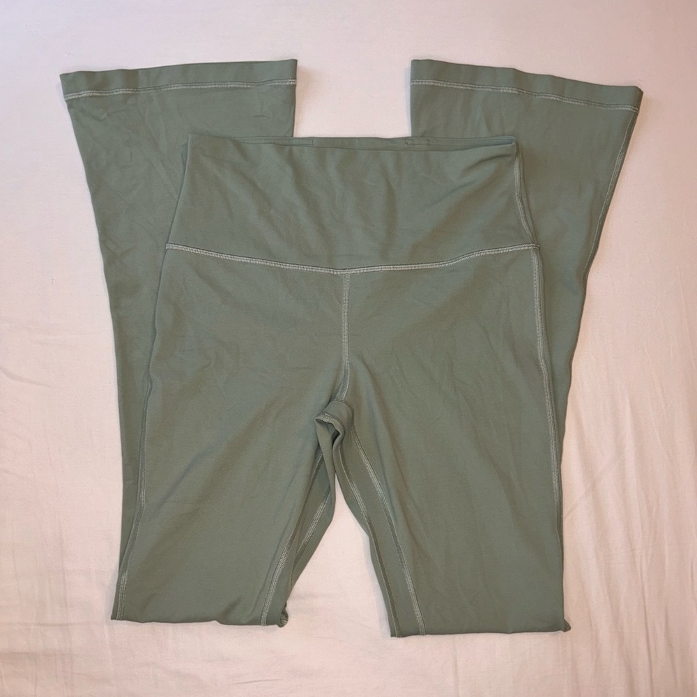 Lululemon Align High-Rise Mini Flare Leggings Size 8 in Palm Court - Picture 2 of 8